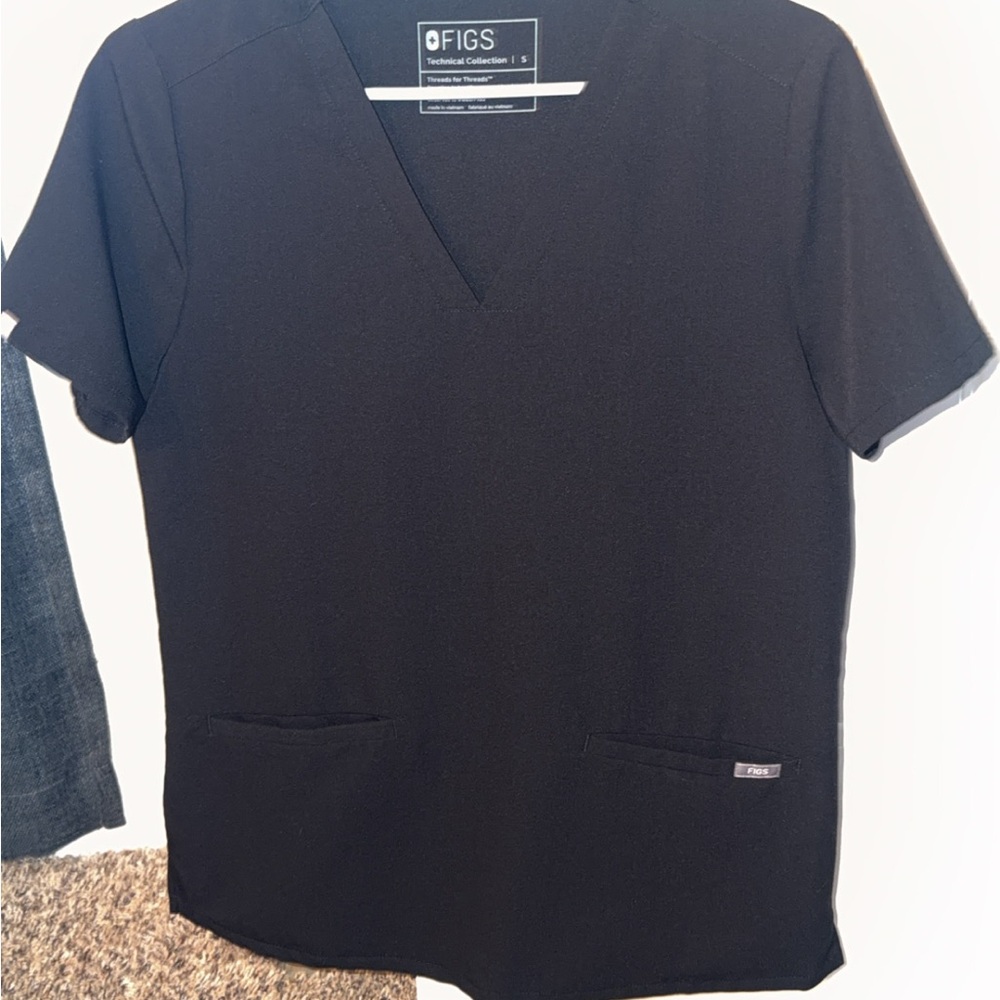 FIGS Casma scrub top size small worn once